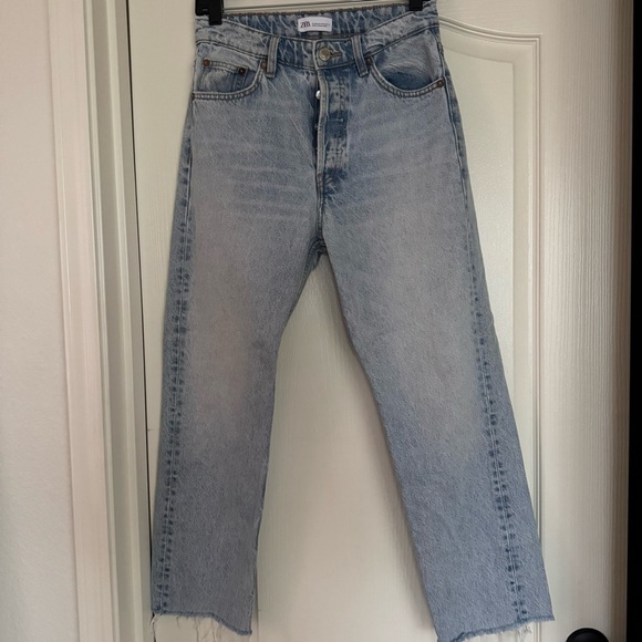 ZARA High Rise Straight Leg Jeans - Picture 3 of 8
